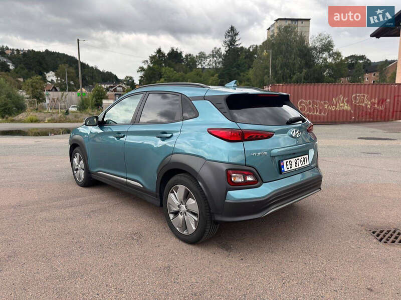 Внедорожник / Кроссовер Hyundai Kona 2020 в Одессе