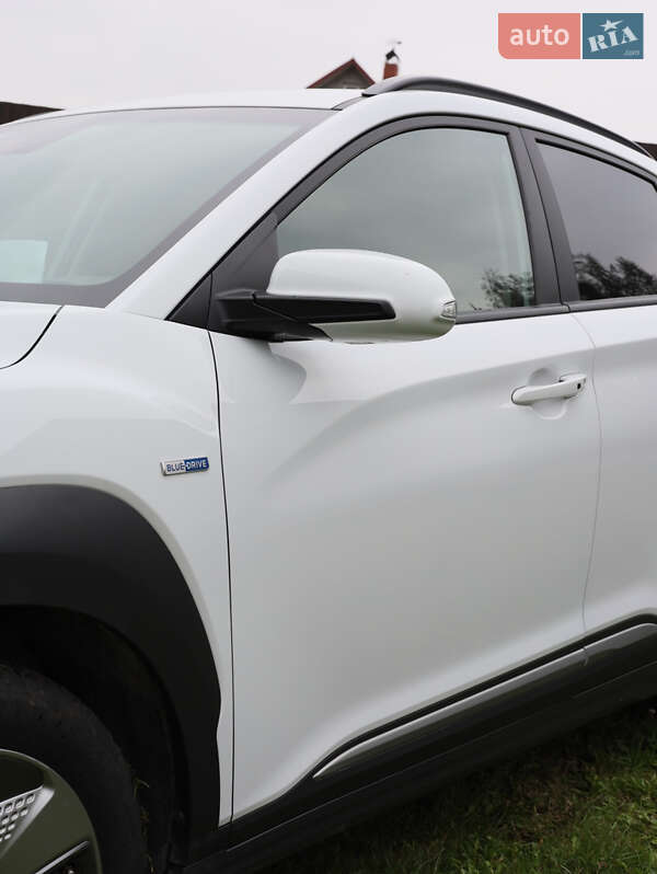 Внедорожник / Кроссовер Hyundai Kona 2020 в Тернополе