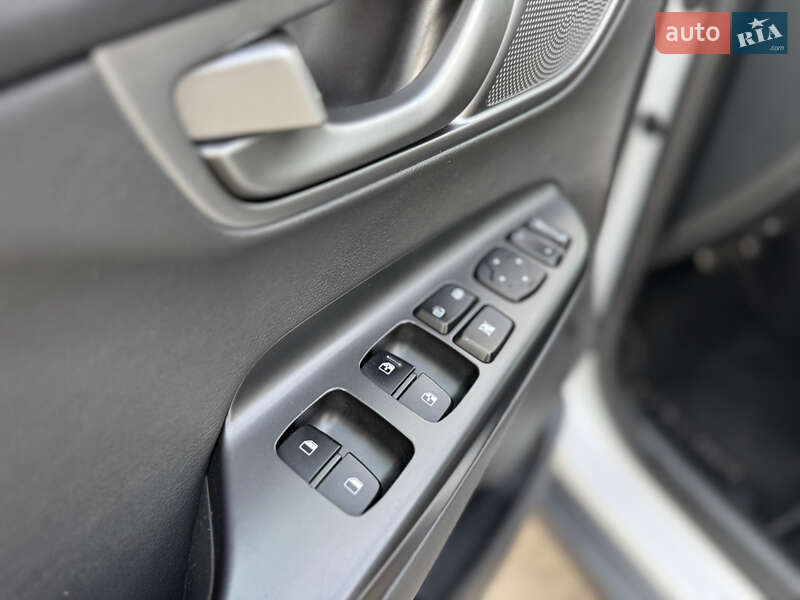 Позашляховик / Кросовер Hyundai Kona 2020 в Рівному