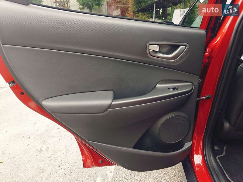 Внедорожник / Кроссовер Hyundai Kona 2021 в Виннице