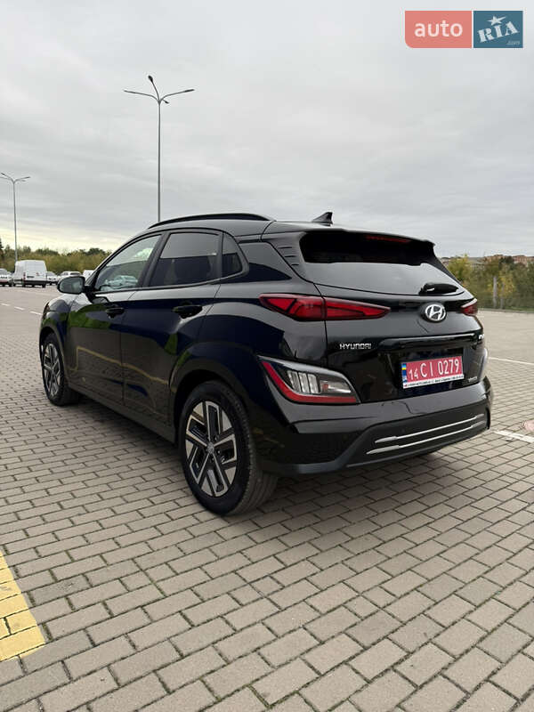 Внедорожник / Кроссовер Hyundai Kona 2022 в Дубно