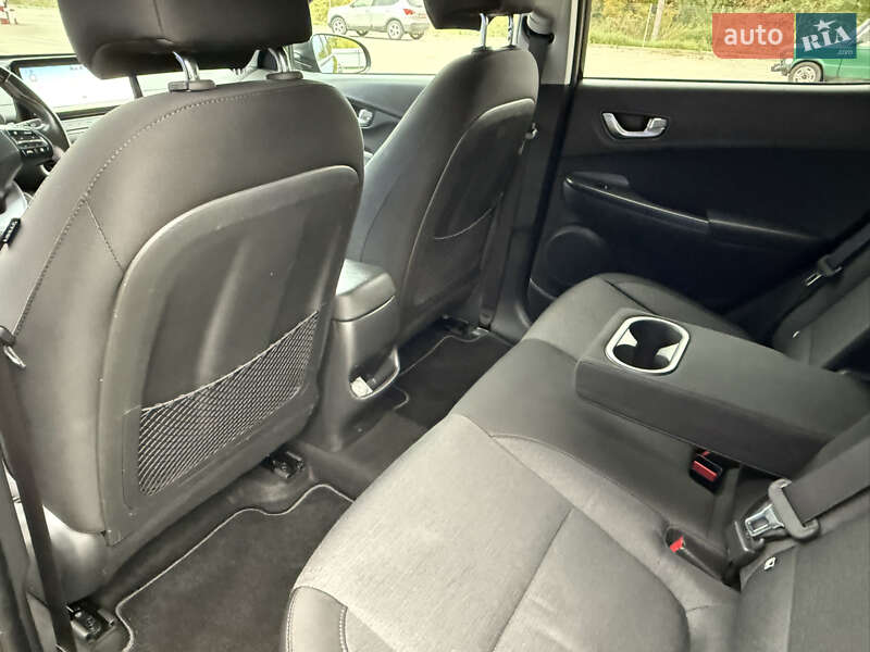 Внедорожник / Кроссовер Hyundai Kona 2022 в Дубно