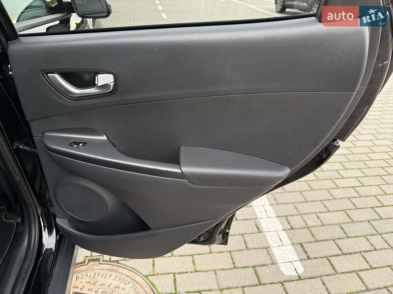 Внедорожник / Кроссовер Hyundai Kona 2022 в Дубно