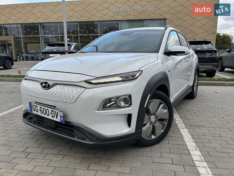 Внедорожник / Кроссовер Hyundai Kona 2020 в 