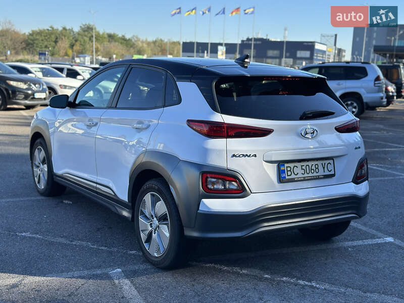 Внедорожник / Кроссовер Hyundai Kona 2021 в Львове