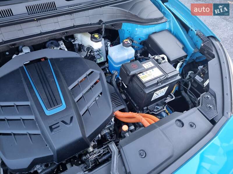 Внедорожник / Кроссовер Hyundai Kona 2022 в Виннице