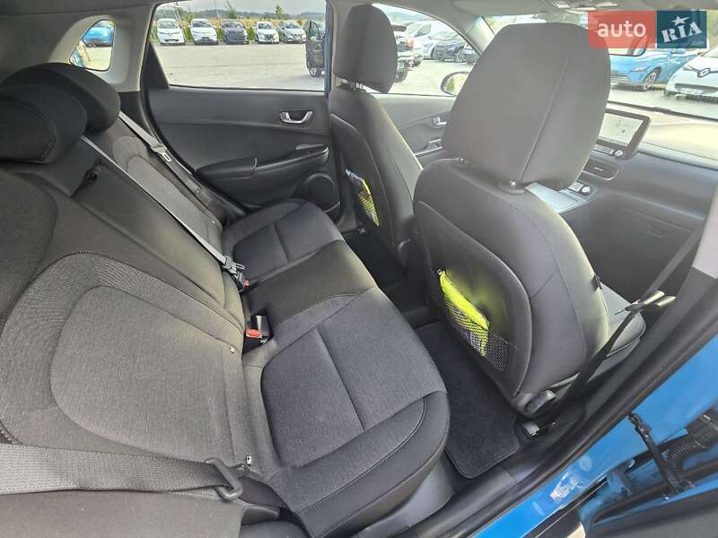 Внедорожник / Кроссовер Hyundai Kona 2022 в Виннице