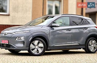 Внедорожник / Кроссовер Hyundai Kona 2020 в 