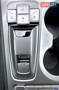 Внедорожник / Кроссовер Hyundai Kona 2020 в 