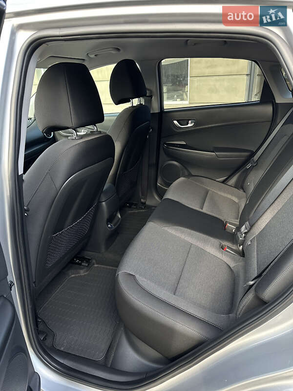 Позашляховик / Кросовер Hyundai Kona 2023 в Коломиї