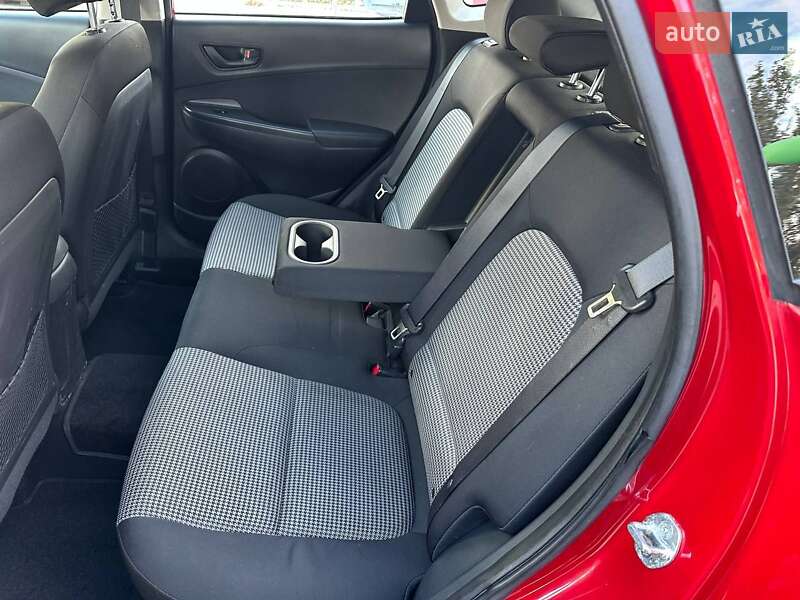 Позашляховик / Кросовер Hyundai Kona 2018 в Дніпрі фото 21 Позашляховик / Кросовер Hyundai Kona 2018 в Дніпрі