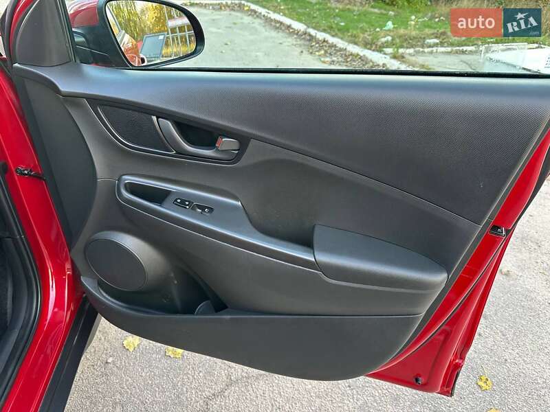 Позашляховик / Кросовер Hyundai Kona 2018 в Дніпрі фото 33 Позашляховик / Кросовер Hyundai Kona 2018 в Дніпрі