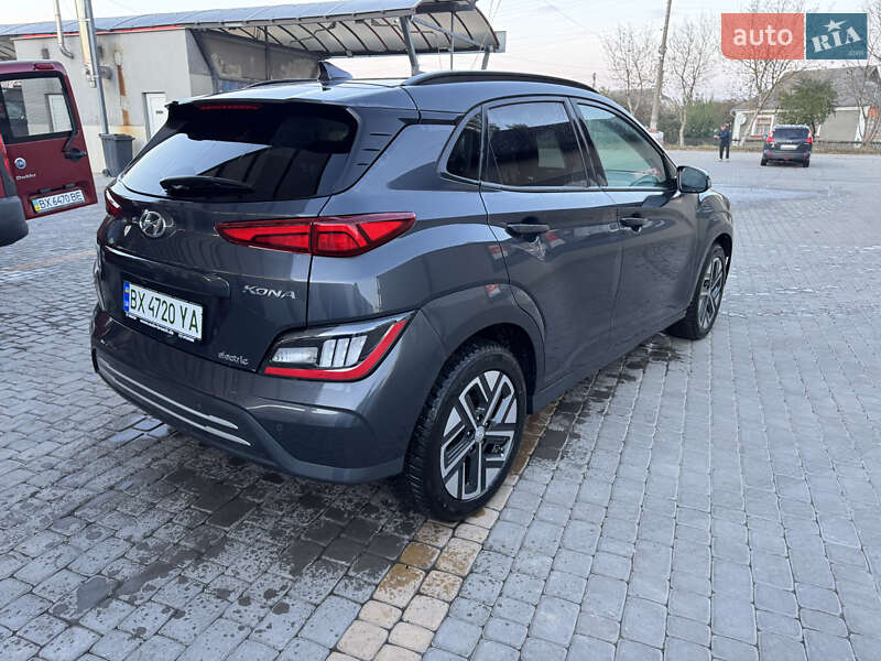 Внедорожник / Кроссовер Hyundai Kona 2023 в Хмельницком