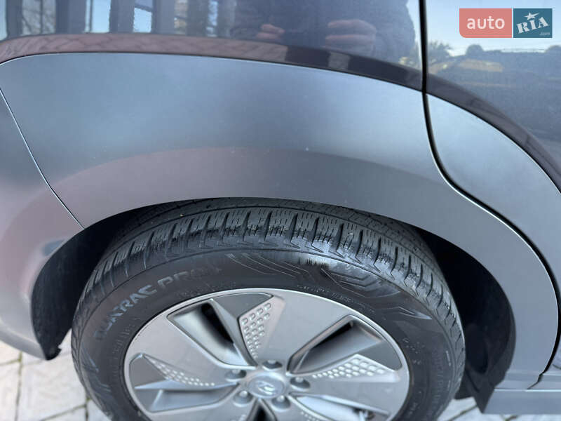 Внедорожник / Кроссовер Hyundai Kona 2020 в Ровно