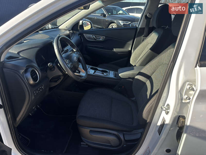 Внедорожник / Кроссовер Hyundai Kona 2021 в Львове