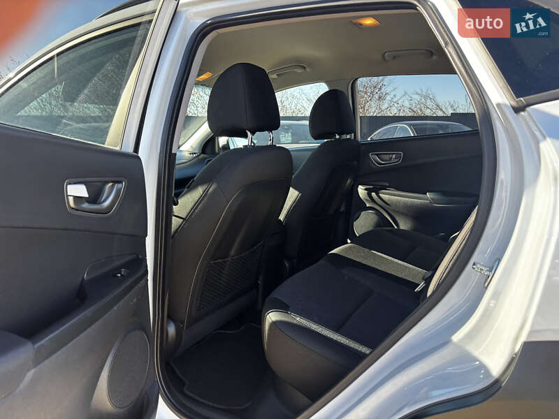 Внедорожник / Кроссовер Hyundai Kona 2021 в Львове