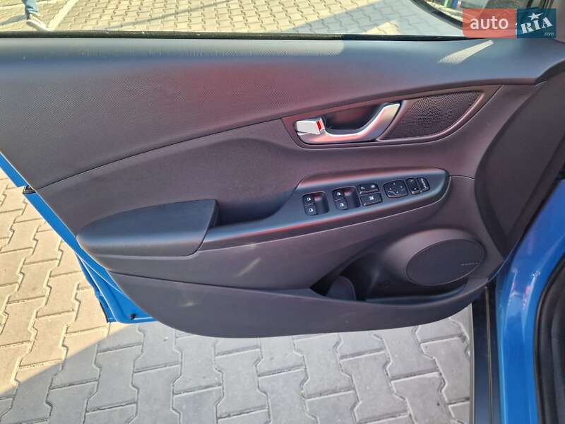 Внедорожник / Кроссовер Hyundai Kona 2021 в Виннице