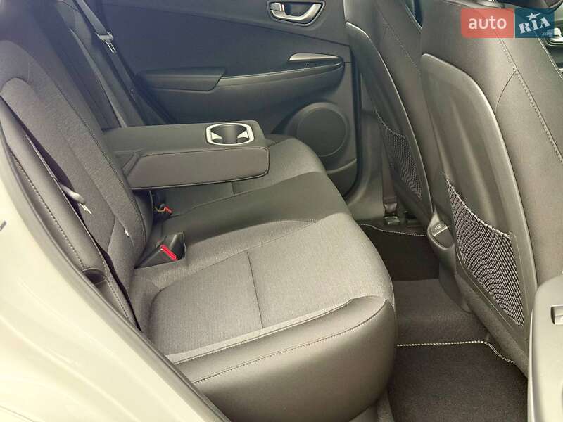 Внедорожник / Кроссовер Hyundai Kona 2022 в Самборе