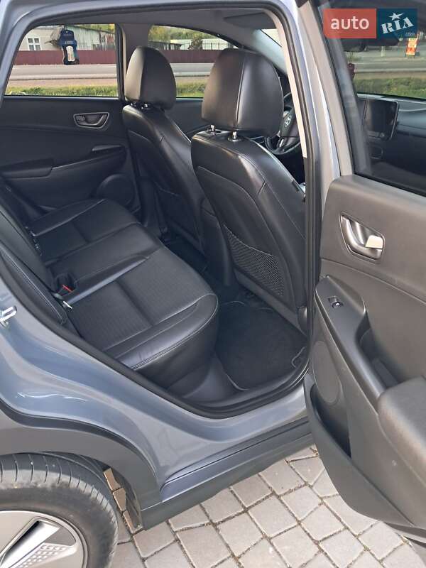 Внедорожник / Кроссовер Hyundai Kona 2020 в Черновцах