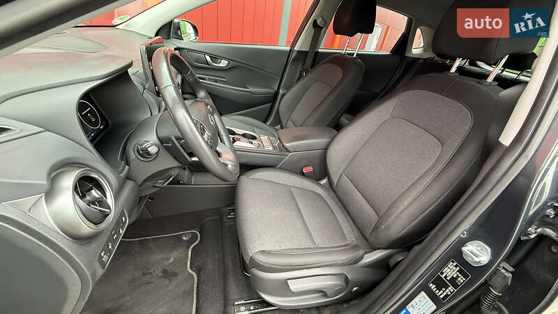 Внедорожник / Кроссовер Hyundai Kona 2021 в Киеве