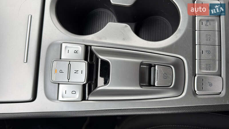 Внедорожник / Кроссовер Hyundai Kona 2020 в Киеве