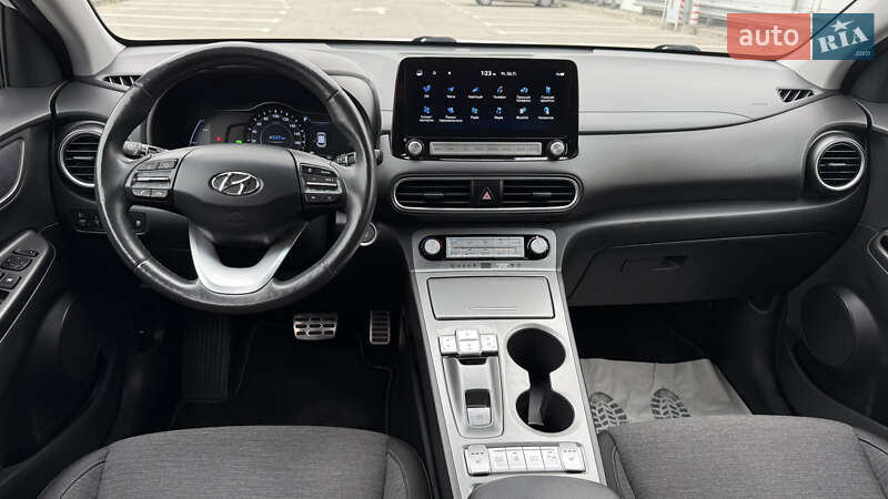 Внедорожник / Кроссовер Hyundai Kona 2020 в Киеве