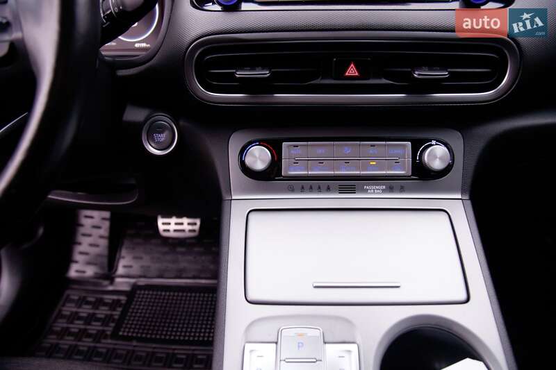 Внедорожник / Кроссовер Hyundai Kona 2023 в Бердичеве