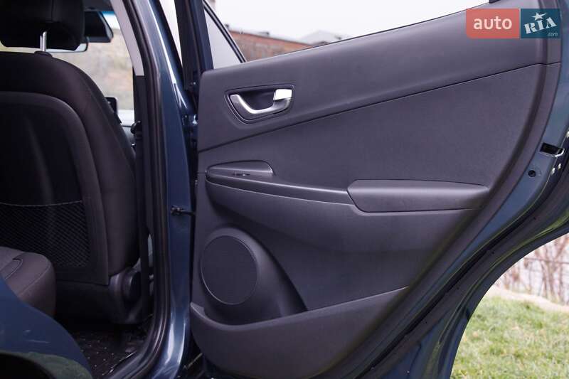 Внедорожник / Кроссовер Hyundai Kona 2023 в Бердичеве