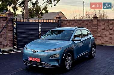 Внедорожник / Кроссовер Hyundai Kona 2021 в Дубно