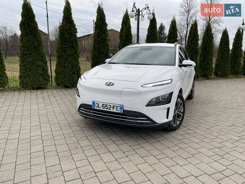 Внедорожник / Кроссовер Hyundai Kona 2022 в Львове