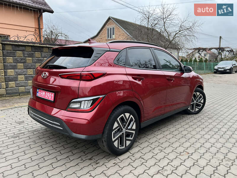 Внедорожник / Кроссовер Hyundai Kona 2021 в Луцке