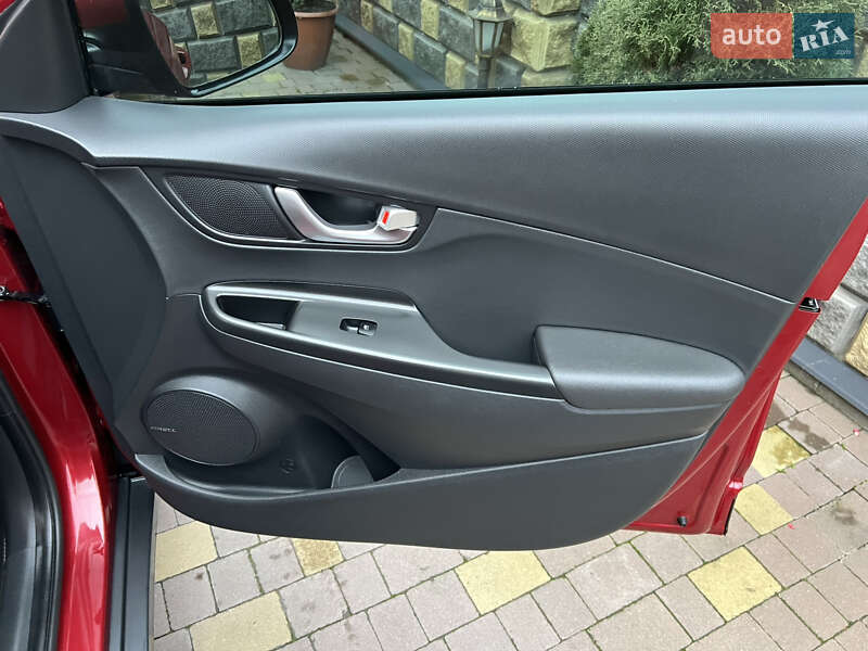 Внедорожник / Кроссовер Hyundai Kona 2021 в Луцке