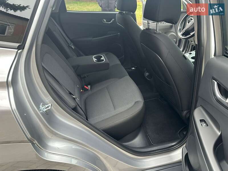 Внедорожник / Кроссовер Hyundai Kona 2021 в Виннице