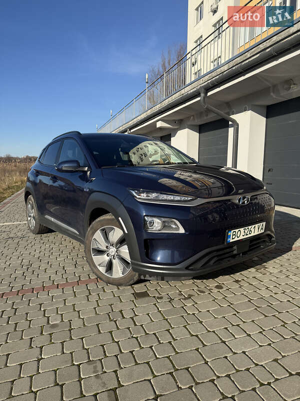 Внедорожник / Кроссовер Hyundai Kona 2020 в Тернополе