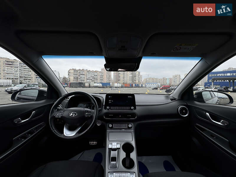 Внедорожник / Кроссовер Hyundai Kona 2022 в Киеве