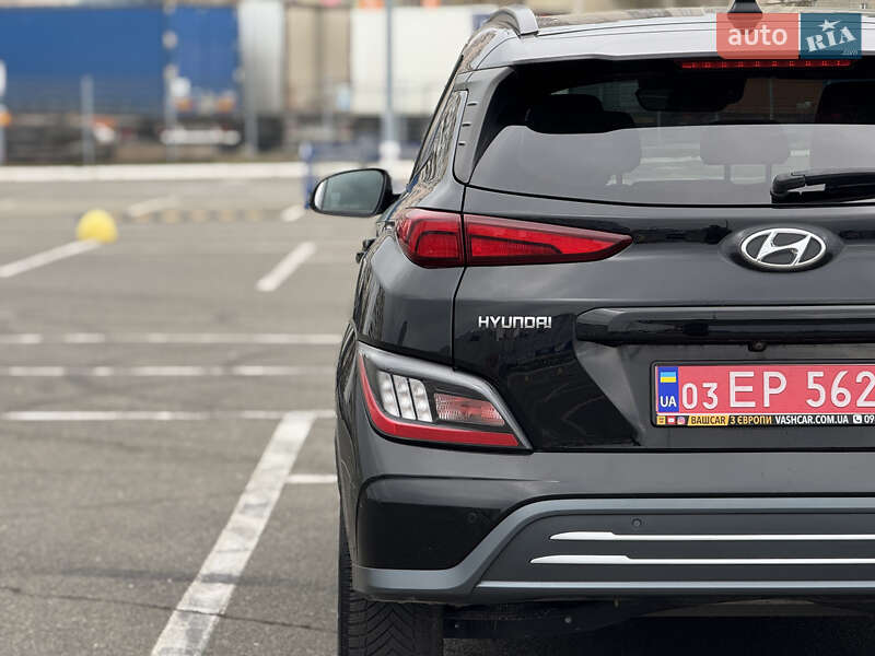 Внедорожник / Кроссовер Hyundai Kona 2022 в Киеве