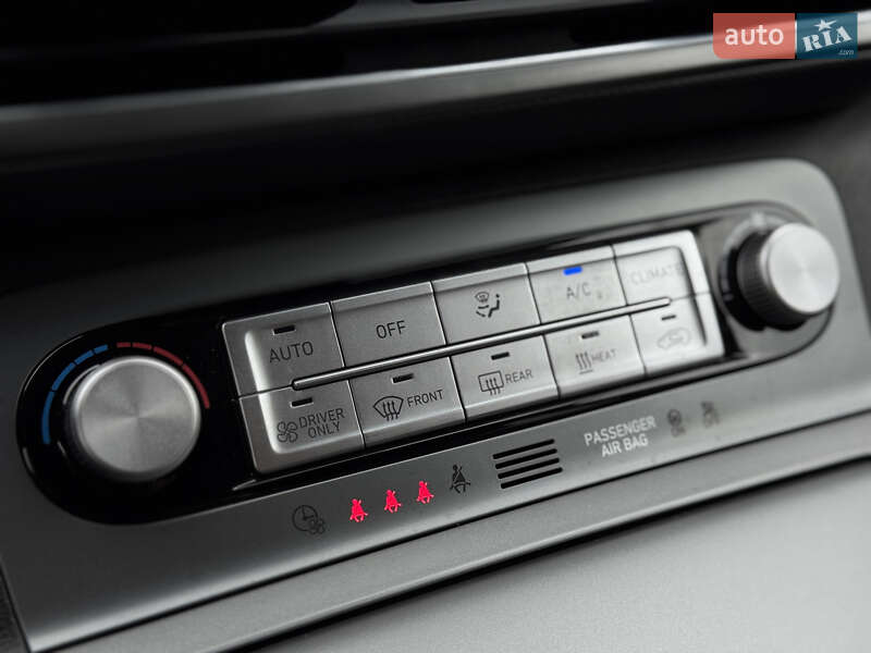 Внедорожник / Кроссовер Hyundai Kona 2022 в Киеве