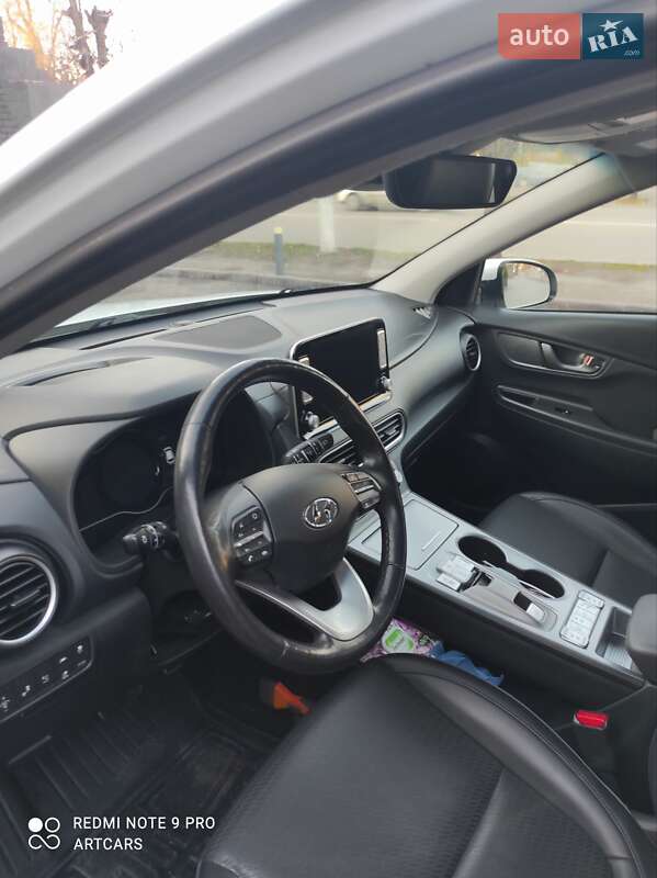 Внедорожник / Кроссовер Hyundai Kona 2019 в Каменском