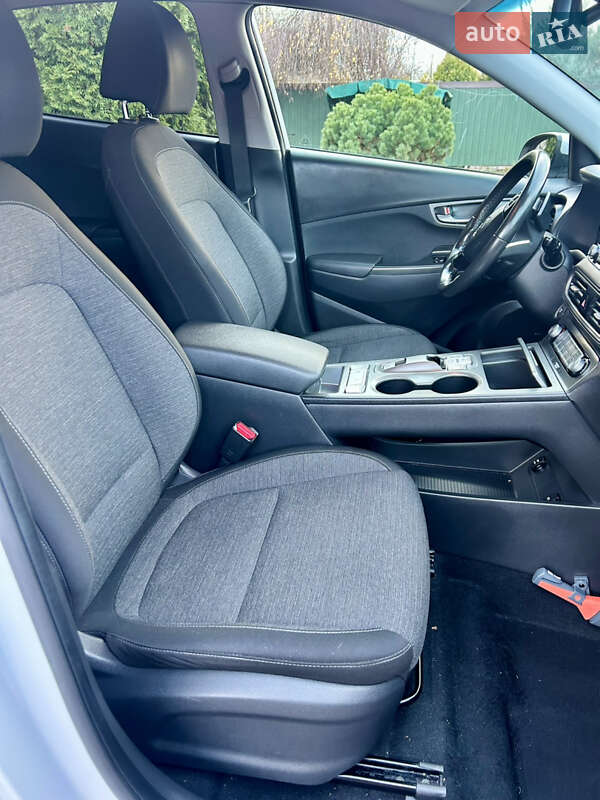 Внедорожник / Кроссовер Hyundai Kona 2020 в Хмельницком