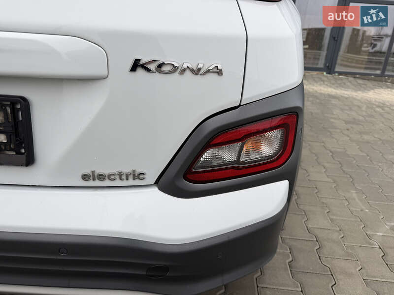 Внедорожник / Кроссовер Hyundai Kona 2018 в Тернополе