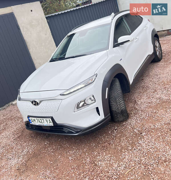 Внедорожник / Кроссовер Hyundai Kona 2020 в Житомире