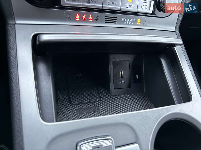 Внедорожник / Кроссовер Hyundai Kona 2023 в Тернополе