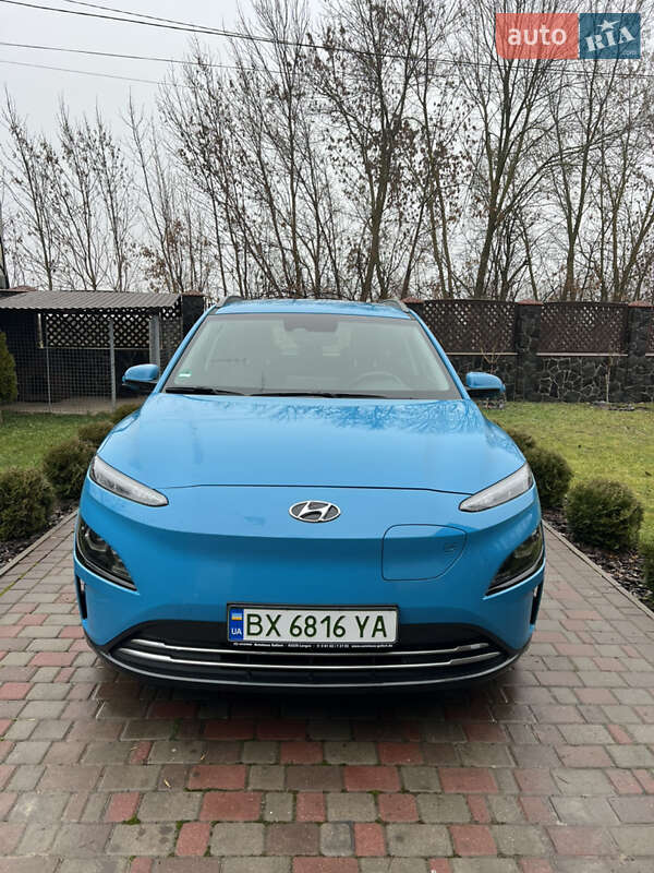 Внедорожник / Кроссовер Hyundai Kona 2022 в Хмельницком