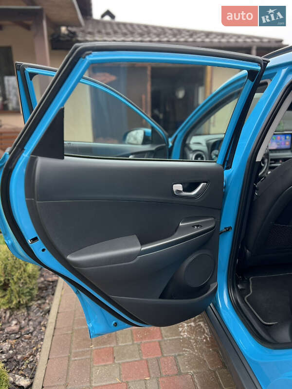 Внедорожник / Кроссовер Hyundai Kona 2022 в Хмельницком