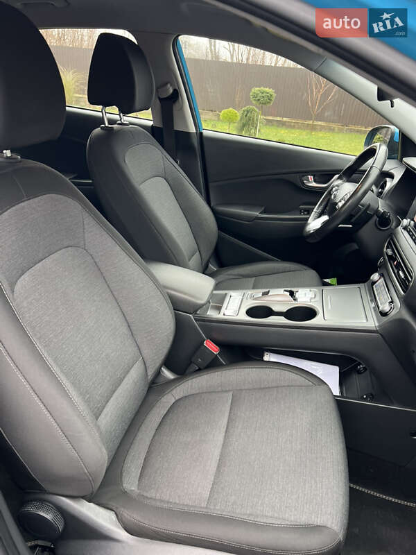 Внедорожник / Кроссовер Hyundai Kona 2022 в Хмельницком