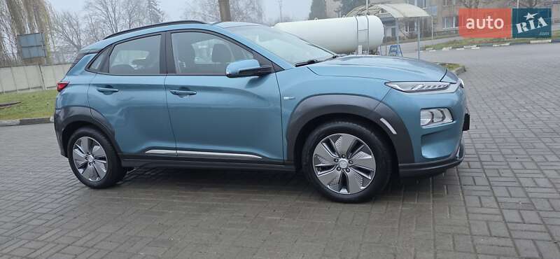 Внедорожник / Кроссовер Hyundai Kona 2020 в Тернополе
