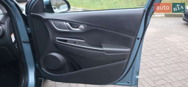 Внедорожник / Кроссовер Hyundai Kona 2020 в Тернополе