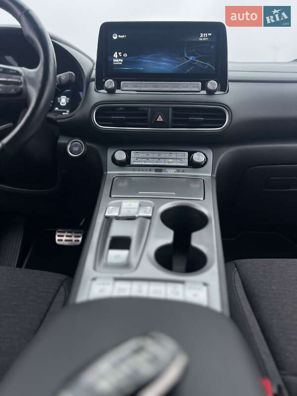 Внедорожник / Кроссовер Hyundai Kona 2020 в Житомире