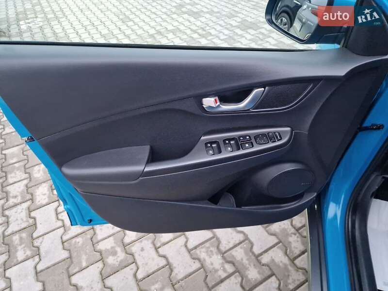 Внедорожник / Кроссовер Hyundai Kona 2021 в Виннице