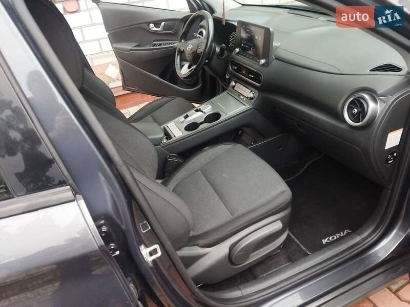 Внедорожник / Кроссовер Hyundai Kona 2021 в Звягеле